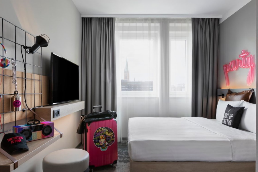 Moxy Düsseldorf City 900x600